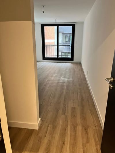 Venta Malvín monoambiente con renta en Nice Concepción