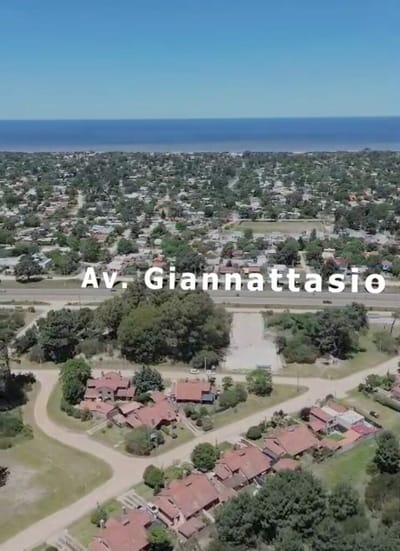 Venta Gran Terreno Esquina De 1.113m2 Sobre Av Giannattasio F2