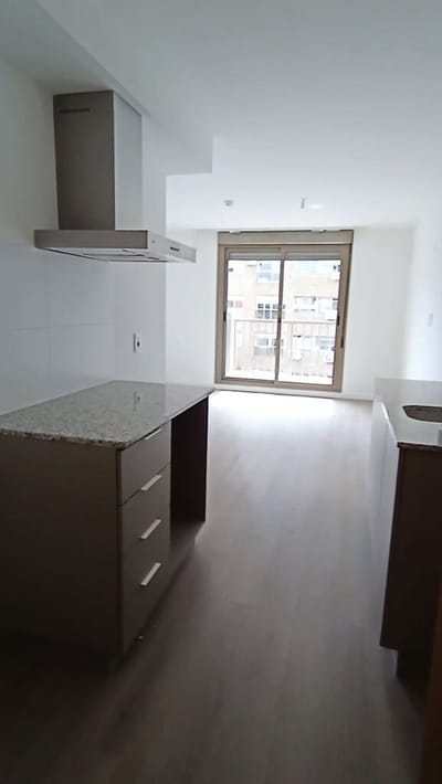 En Venta Monoambiente a estrenar! al frente en Parque Batlle.