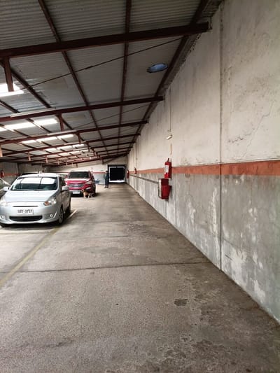 ¡Gran Oportunidad! Venta de Garage Fijo en lo mejor de Pocitos – Ideal Inversión o Uso Propio