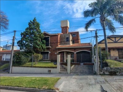 En Venta Hermosa Casa de 5 Dormitorios en Malvín Sur