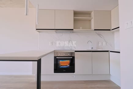 EN VENTA A ESTRENAR - POCITOS NUEVO, APTO 1 DORM AL FRENTE CON BALCON |