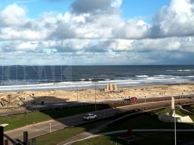 Kosak Punta del Este, Venta / Alquiler Impecable apartamento premium al mar, Amenities full-