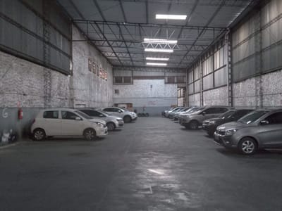 Padrón Único de 1030m2, sobre Av. Rivera