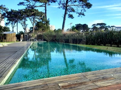 Kosak Punta del Este Venta  apart. esquinero Impecable Brava-Mansa  3 dorm terraza gje Amenities ful