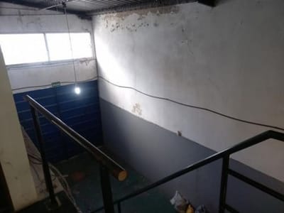 Local Deposito Con Entrada Para Vehículos
