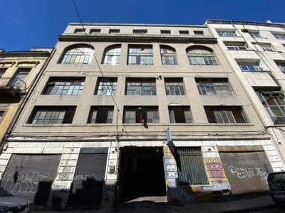 Edificio De 3700 M2 Próximo A Plaza Matriz Ideal Proyectó