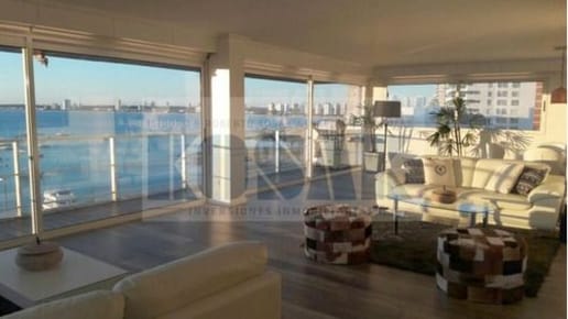 Punta del Este, Península al Puerto, venta imperdible apart . 6 dormitorios, 2 gje dpd. Totalemente