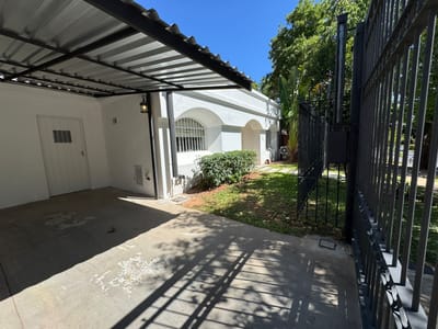 Casa En Alquiler En Los Laureles 