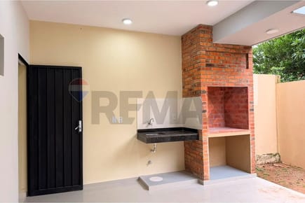  Luque, Central, DUPLEX