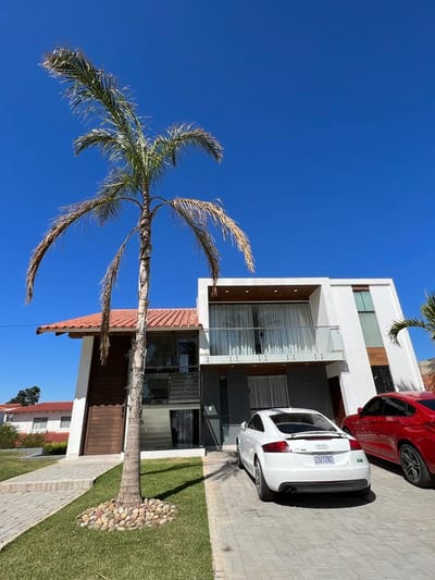 Residencia a Estrenar en el Urubo - Condominio Los Parques 2