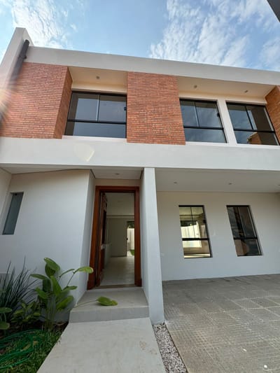 DUPLEX A LA VENTA EN LUQUE