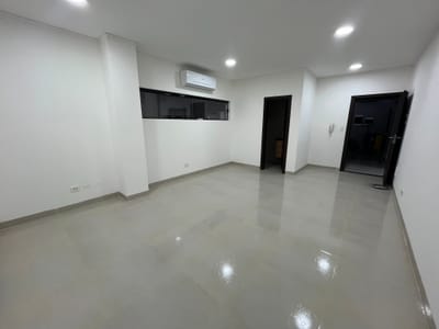 Oficina En Equipetrol APARTE COWORK Y SALA DE REUNIONES