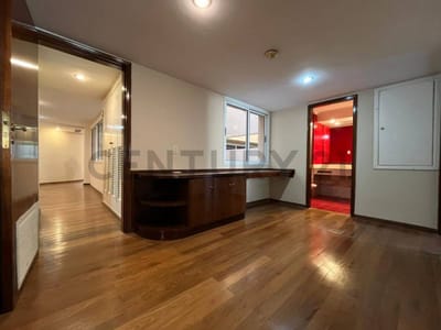 Vendo amplio departamento 3 habitaciones 2 cocheras Edificio MANORA
