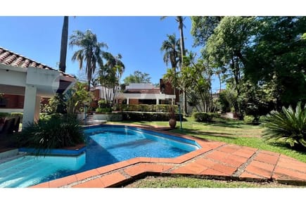 Vendo Residencia En Barrio Felicidad Lambare