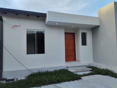 EN VENTA HERMOSO DUPLEX - LUQUE 