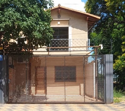 ALQUILO DÚPLEX EN ESQUINA EN BARRIO LAS GOLONDRINAS