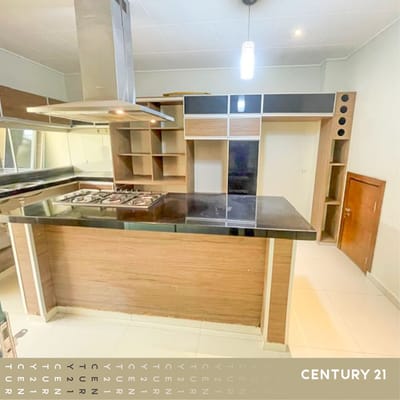 VIVIENDA O EMPRESA EN ALQUILER 7mo ANILLO ALEMANA 
