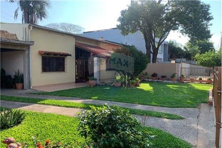 VENDO CASA CON TINGLADO EN VILLA AURELIA