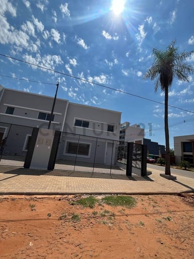 Alquiler de Casa Dúplex en Luque, Central