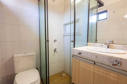 ¡EN VENTA CASA CON SALÓN COMERCIAL, EN ESQUINA! EN FDO DE LA MORA ZONA NORTE