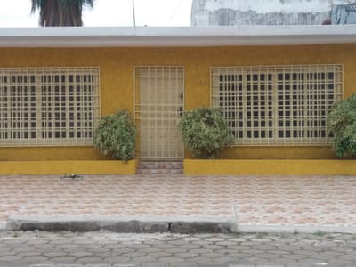 BONITA CASA EN VENTA EN EL CENTRO DE LA CIUDAD DE SANTA CRUZ