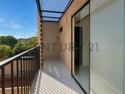 DÚPLEX DE 3 DORMITORIOS ZONA SEK– LAMBARÉ