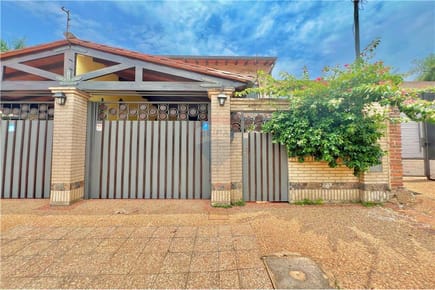 VENDO DUPLEX EN LUQUE-ZONA CONMEBOL
