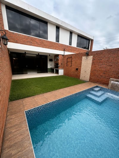ALQUILO HERMOSO DÚPLEX CON PISCINA Y QUINCHO EN SAN LORENZO – LAURELTY