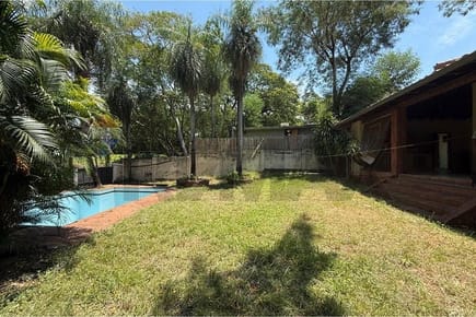 VENDO AMPLIA PROPIEDAD EN LOS PARQUES DEL YACHT