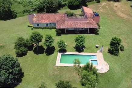 VENDO CASA QUINTA EN QUIINDY, PARAGUARÍ