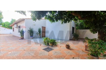 Casa en venta en Barrio Santa Catalina – Capiatá