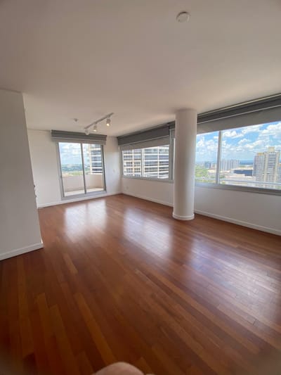 ALQUILO DEPARTAMENTO DE 2 HABITACIONES SEMI AMOBLADOEN SKY TOWER B° MBURUCUYÁ 