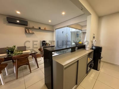 En Venta Duplex De 3 Dormitorios En Fdo De La Mora - Zna Norte