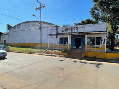ALQUILO DEPOSITO CON SALÓN COMERCIAL EN ESQUINA - CAAGUAZU