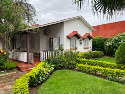 CASA EN VENTA CON AMPLIO TERRENO EN VENTA, ZONA DOBLE VIA LA GUARDIA