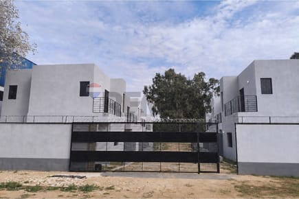 HERMOSO DUPLEX EN MARIANO ROQUE ALONSO