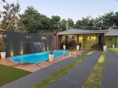 VENDO HERMOSA RESIDENCIA A ESTRENAR EN EL BARRIO SANTA ANA