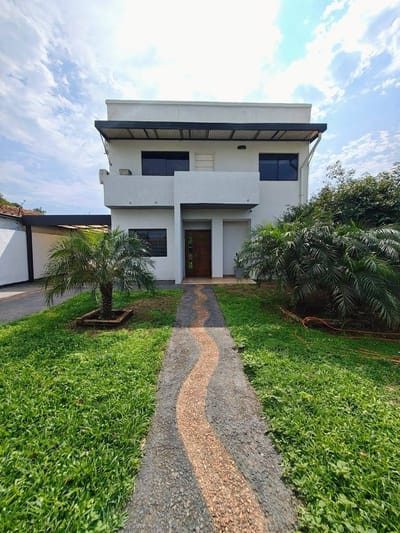 Vendo duplex en Mariano Roque Alonso