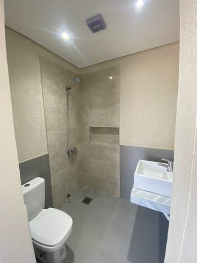 Venta de Departamento de tres habitaciones en Edificio Bahamas San Lorenzo 