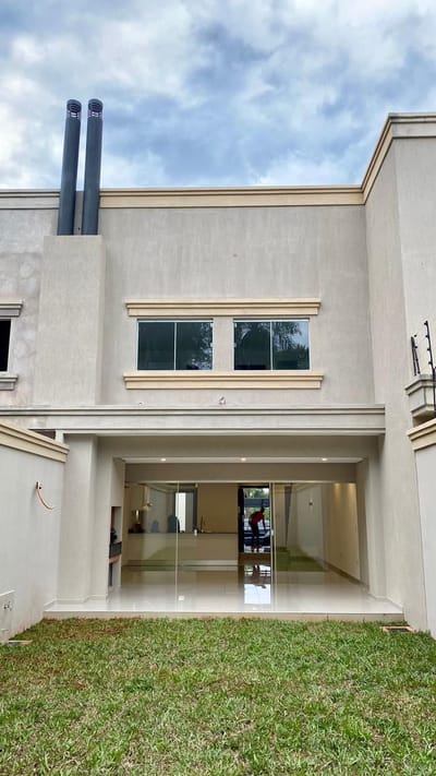 VENDO DUPLEX A ESTRENAR EN LA ZONA DEL YACHT