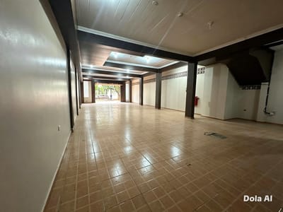 Alquilo Depósito de 275 m² en Ciudad del Este – Barrio San José