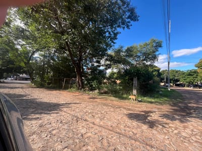 VENDO TERRENO EN ESQUINA EN LAMBARÉ‼