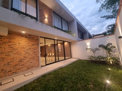 EN ALQUILER | CASAS PAREADAS A ESTRENAR | MBOCAYATY