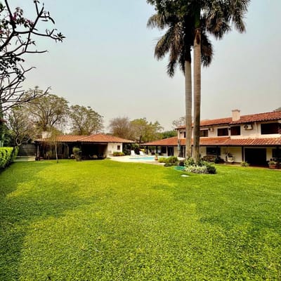 TERRENO EN VENTA EN EL CORAZON DEL BARRIO MBURUCUYA