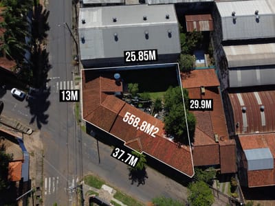 En Venta Terreno Con Casa A Demoler Barrio Herrera