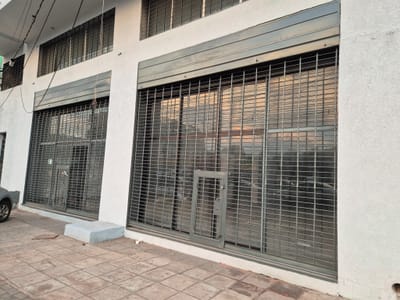 Vendo salones Comerciales Contiguos En Fernando De La Mora Zona Sur