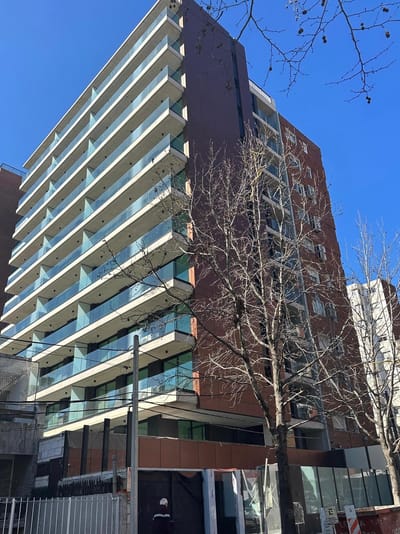 Venta monoamniente con patio en Punta Carretas - 002