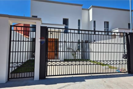 VENDO DUPLEX TOSCANO A ESTRENAR 