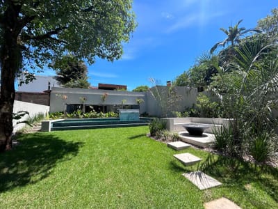 Casa Amoblada de 4 Habitaciones con piscina en Asunción 